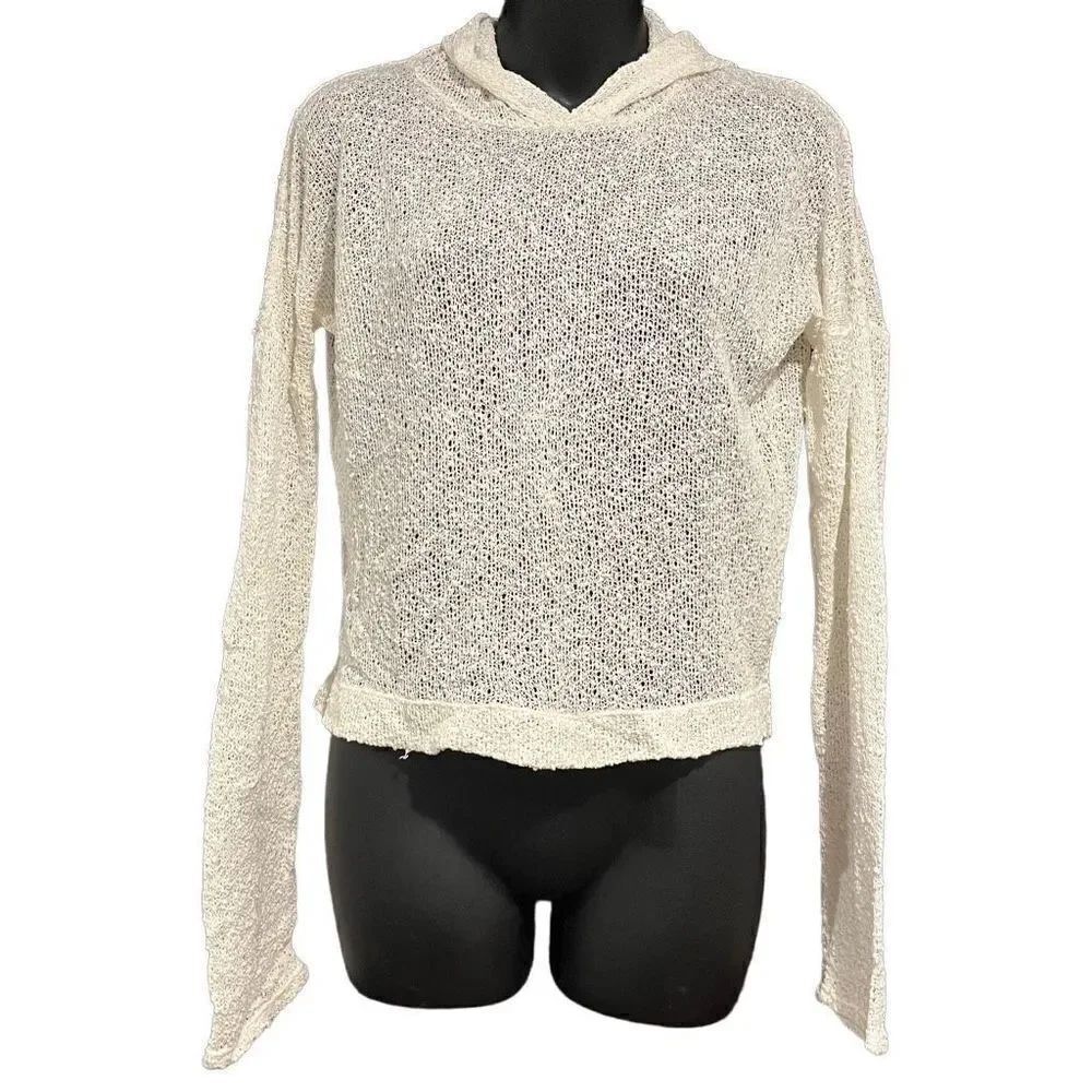 Freshman White Snowy Winter Hooded Sweater Girl’s XL(14/16)